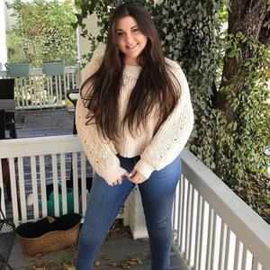 Meet your Posher, Elena